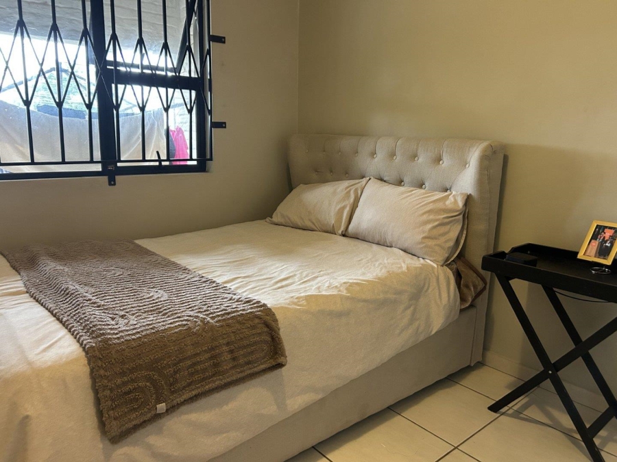 To Let 3 Bedroom Property for Rent in Crystal Park Gauteng