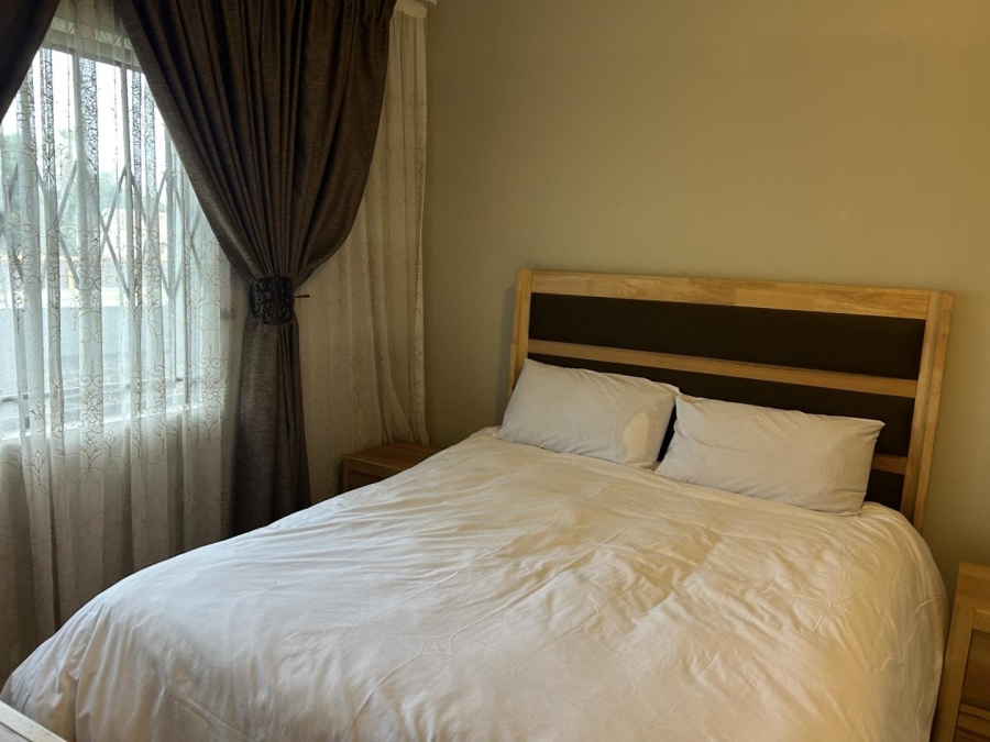 To Let 3 Bedroom Property for Rent in Crystal Park Gauteng