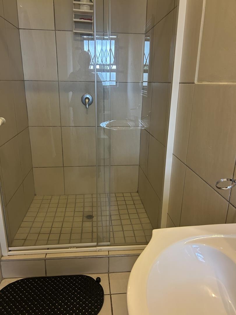 To Let 3 Bedroom Property for Rent in Crystal Park Gauteng