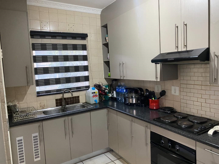 3 Bedroom Property for Sale in Groblerpark Ext 9 Gauteng