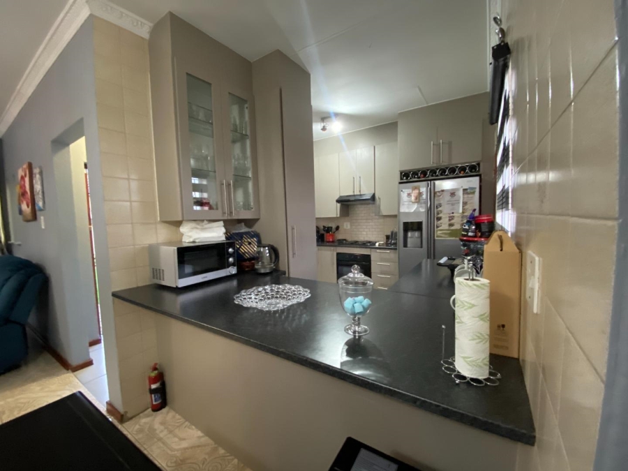 3 Bedroom Property for Sale in Groblerpark Ext 9 Gauteng