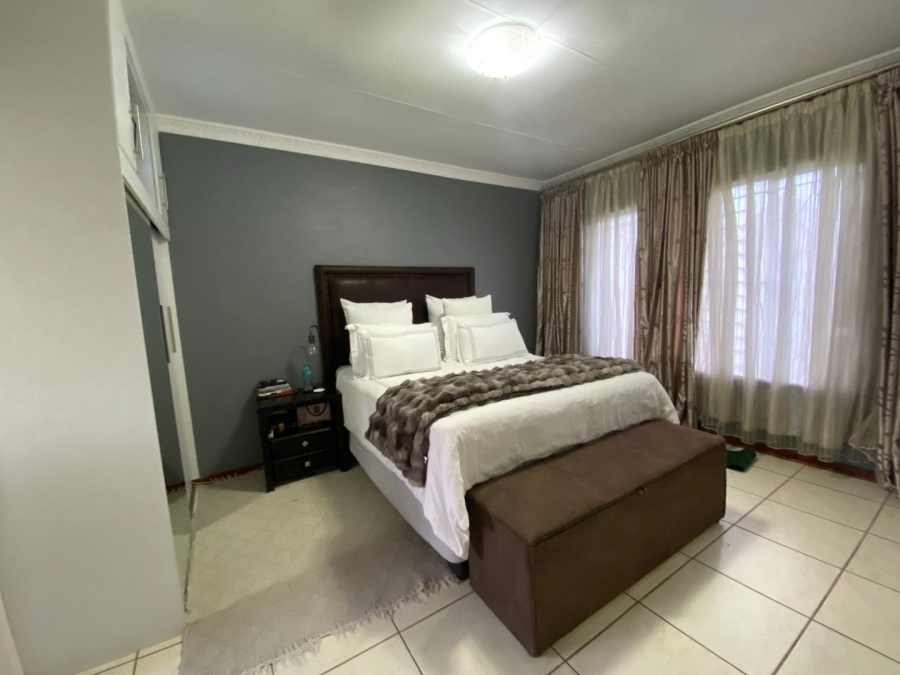 3 Bedroom Property for Sale in Groblerpark Ext 9 Gauteng