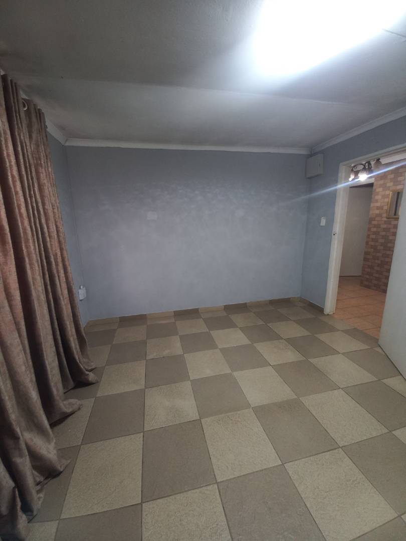 3 Bedroom Property for Sale in Bakerton Gauteng