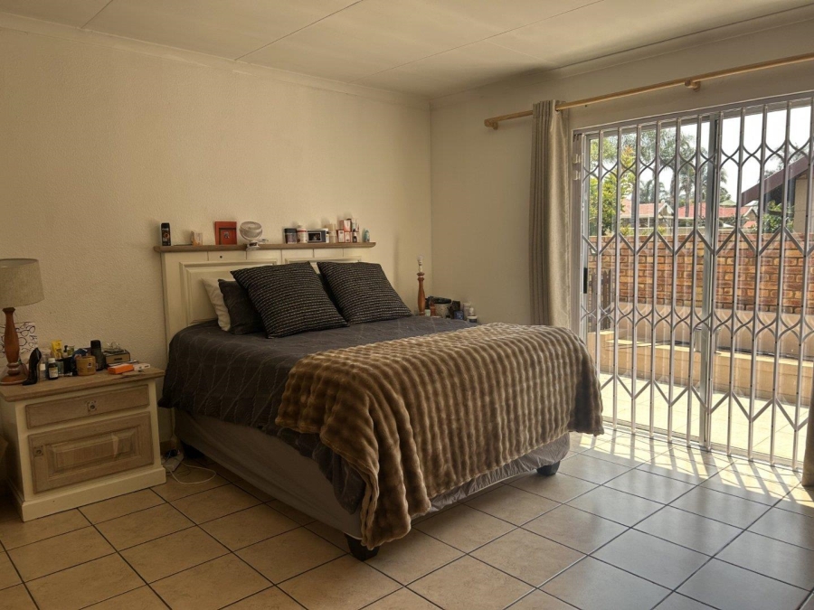 To Let 4 Bedroom Property for Rent in Glen Marais Gauteng