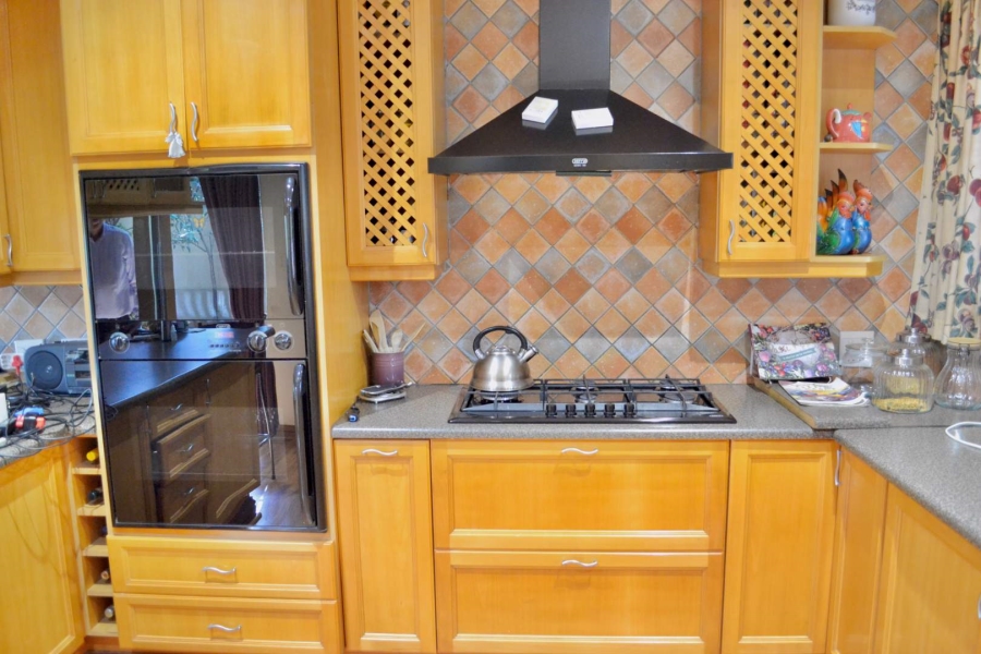 4 Bedroom Property for Sale in Ashlea Gardens Gauteng