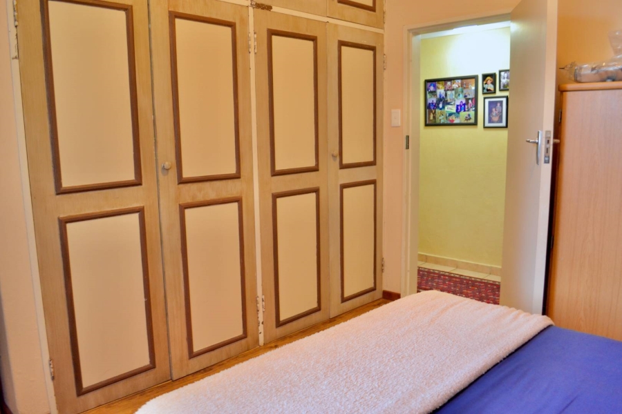 4 Bedroom Property for Sale in Ashlea Gardens Gauteng