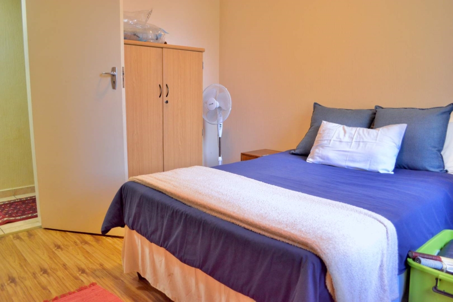 4 Bedroom Property for Sale in Ashlea Gardens Gauteng