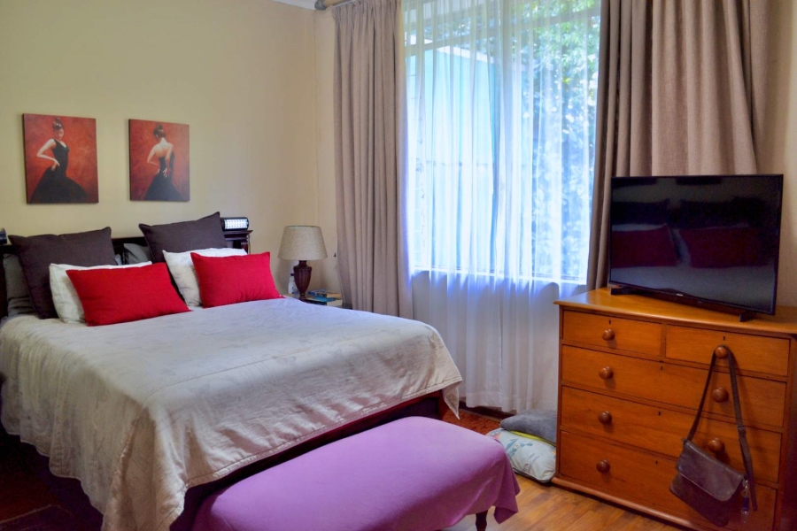 4 Bedroom Property for Sale in Ashlea Gardens Gauteng