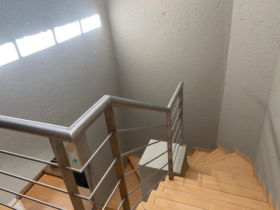 To Let 2 Bedroom Property for Rent in Northcliff Gauteng