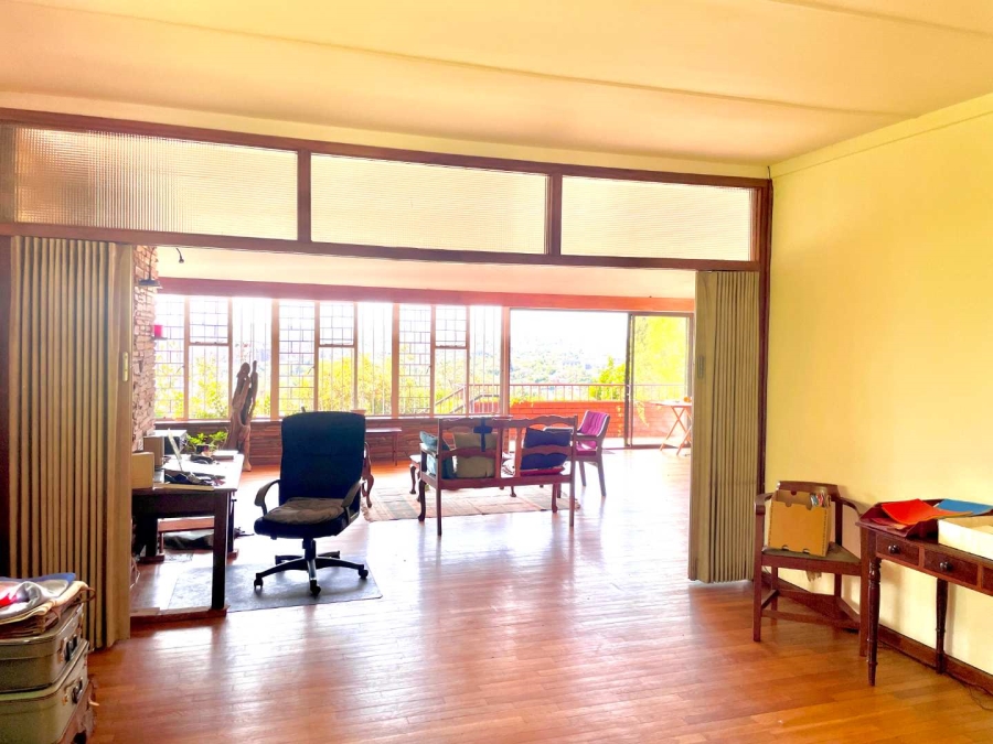 6 Bedroom Property for Sale in Muckleneuk Gauteng