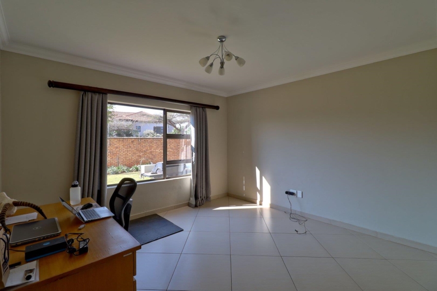 To Let 4 Bedroom Property for Rent in The Wilds Gauteng