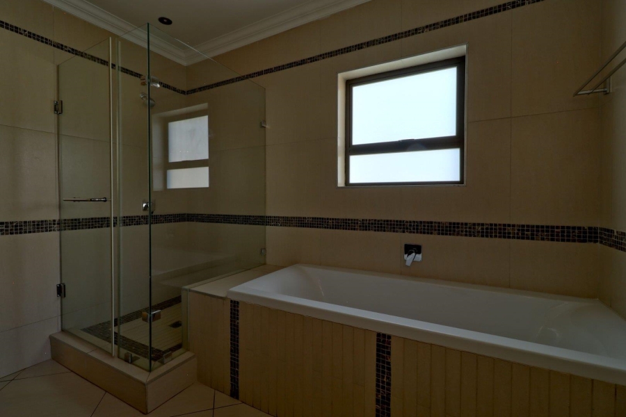 To Let 4 Bedroom Property for Rent in The Wilds Gauteng