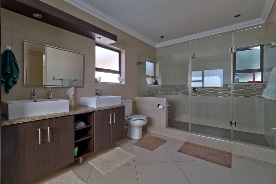 To Let 4 Bedroom Property for Rent in The Wilds Gauteng