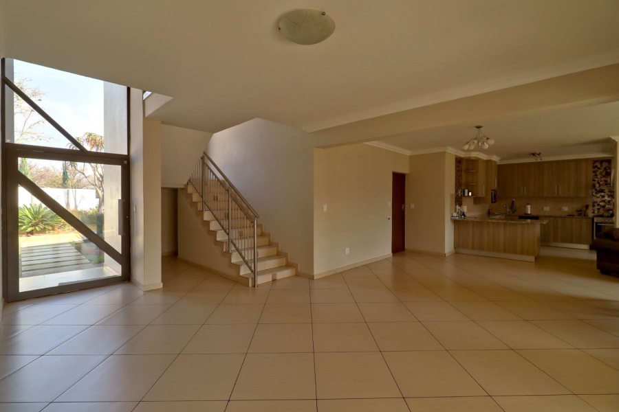 To Let 4 Bedroom Property for Rent in The Wilds Gauteng
