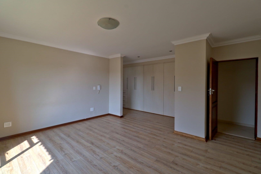 To Let 4 Bedroom Property for Rent in The Wilds Gauteng