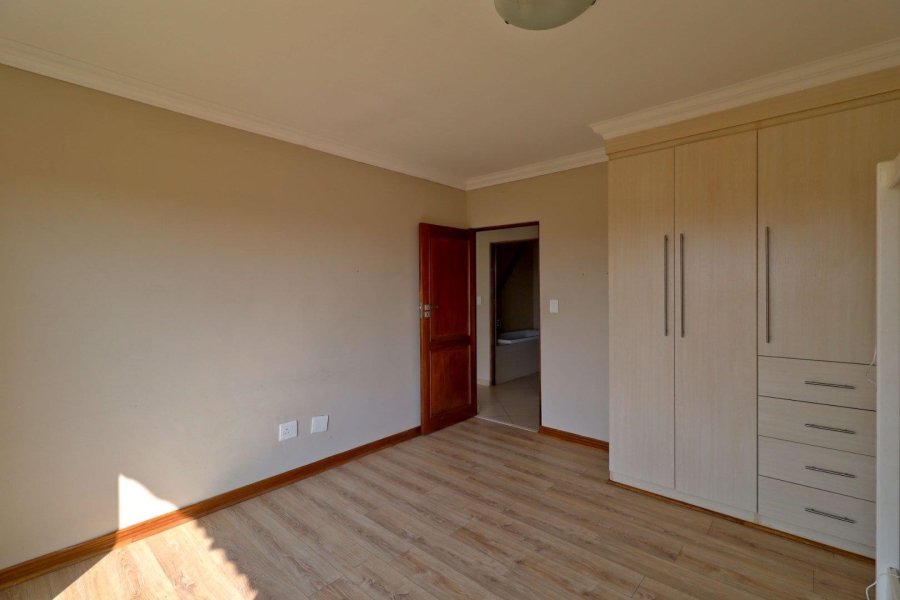 To Let 4 Bedroom Property for Rent in The Wilds Gauteng