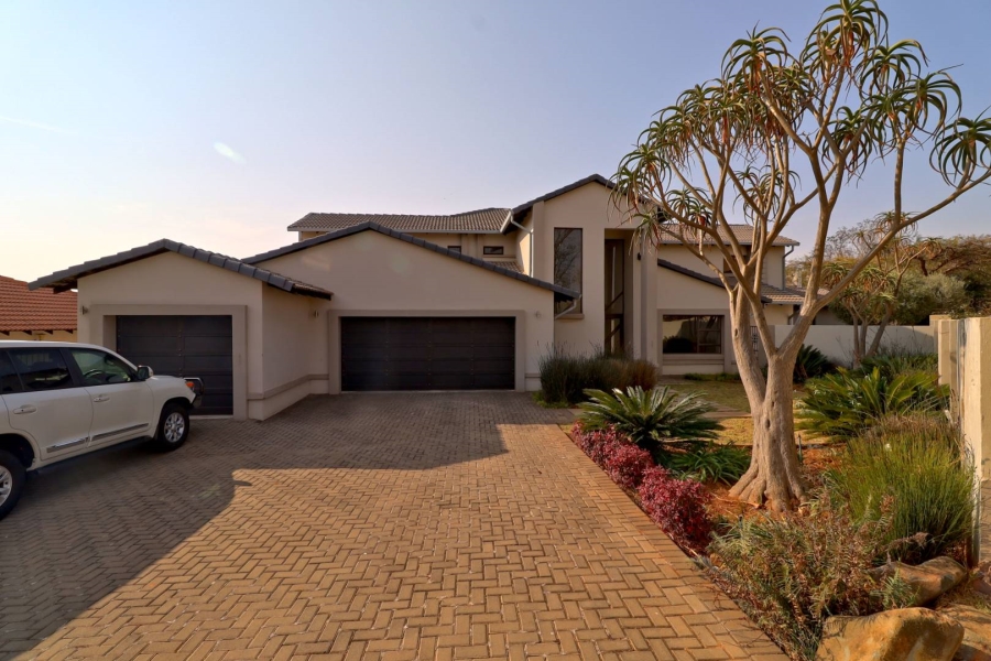 To Let 4 Bedroom Property for Rent in The Wilds Gauteng