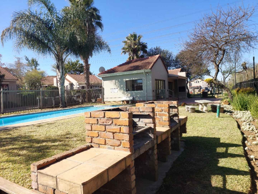2 Bedroom Property for Sale in Craigavon Gauteng