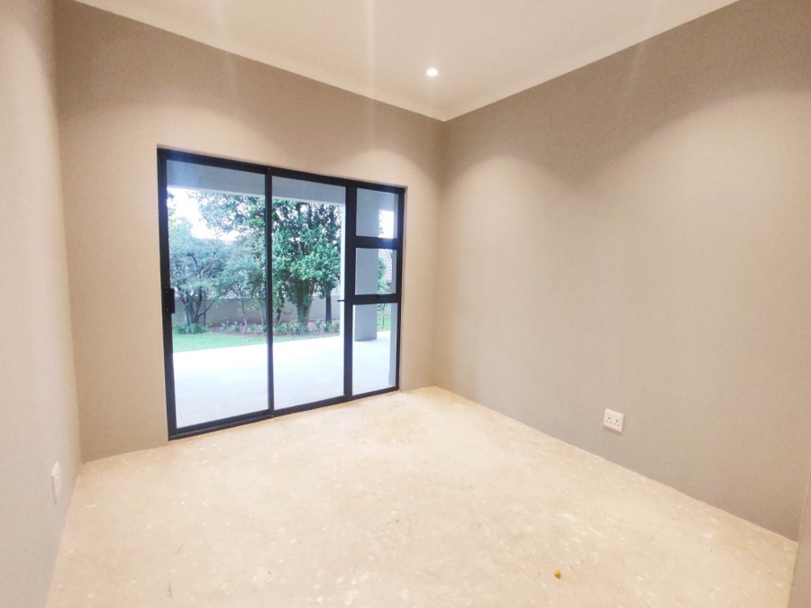 To Let 4 Bedroom Property for Rent in Allens Nek Gauteng