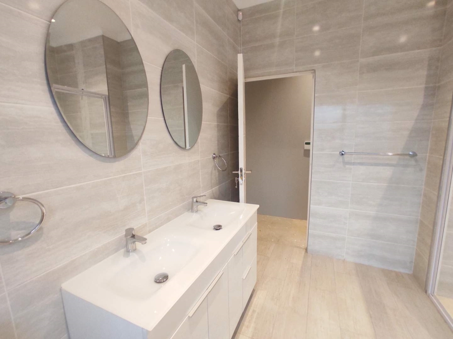 To Let 4 Bedroom Property for Rent in Allens Nek Gauteng