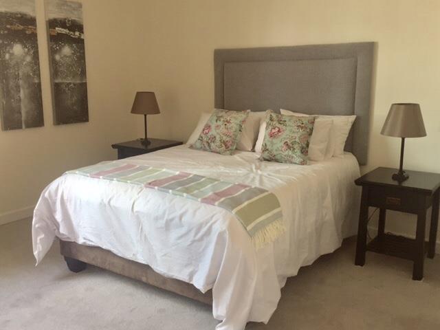 To Let 2 Bedroom Property for Rent in Morningside Gauteng