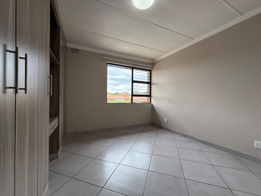 2 Bedroom Property for Sale in New Redruth Gauteng