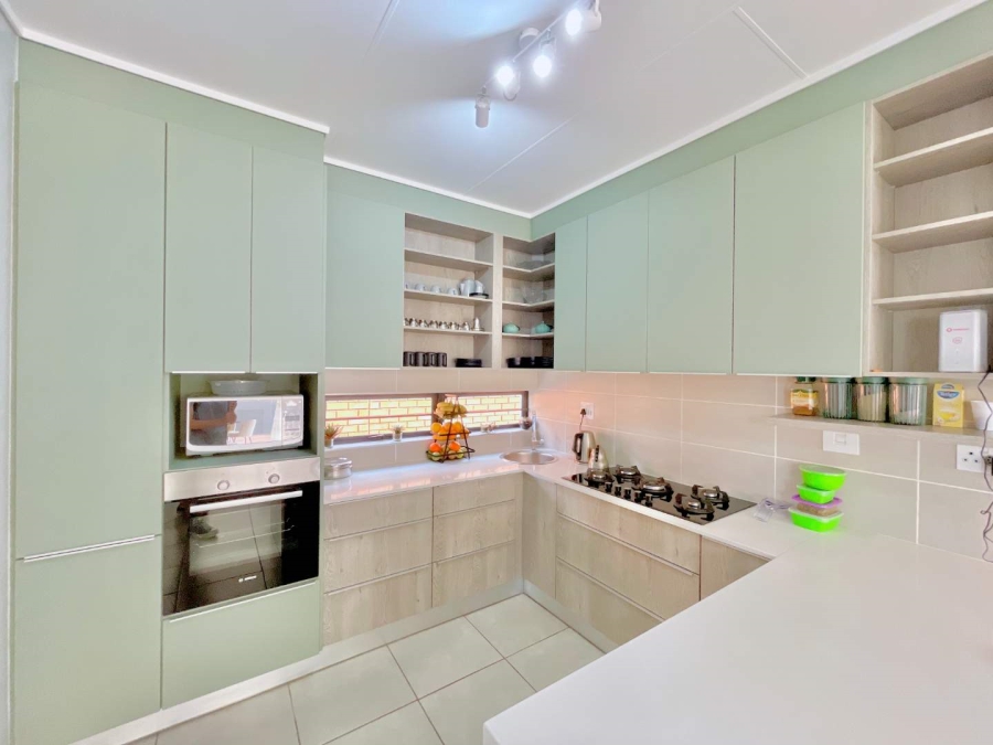 4 Bedroom Property for Sale in Amberfield Gauteng