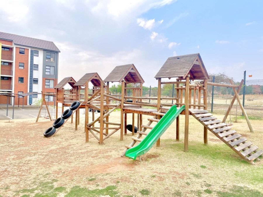 4 Bedroom Property for Sale in Amberfield Gauteng