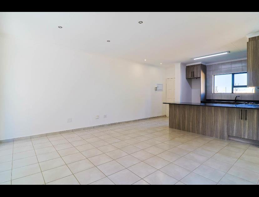 To Let 2 Bedroom Property for Rent in Brackendowns Gauteng