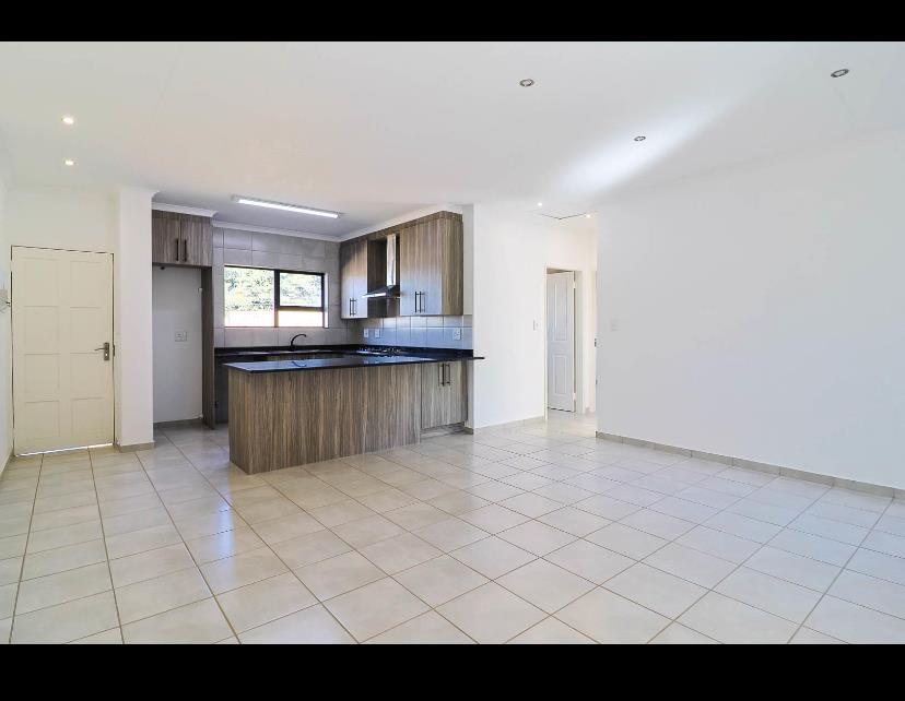 To Let 2 Bedroom Property for Rent in Brackendowns Gauteng