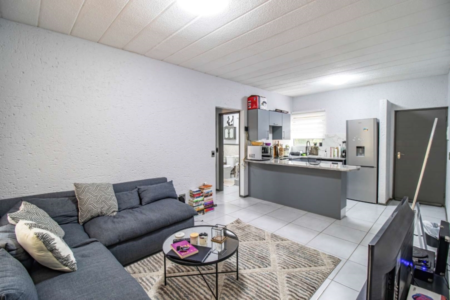 1 Bedroom Property for Sale in Lonehill Gauteng