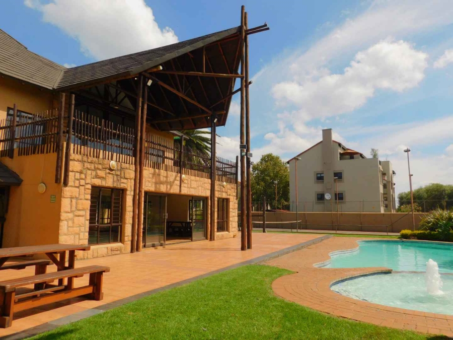 1 Bedroom Property for Sale in Lonehill Gauteng