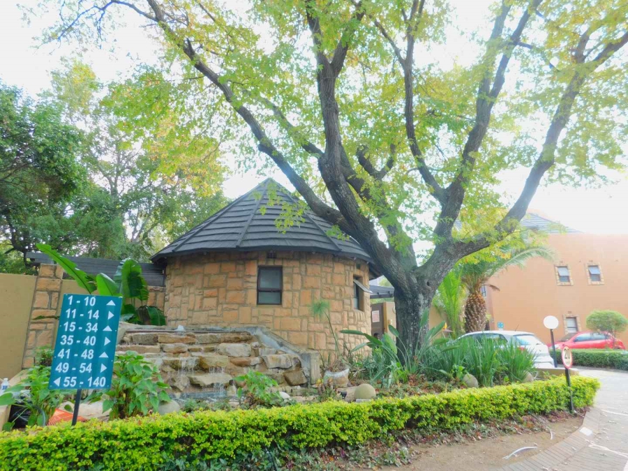 1 Bedroom Property for Sale in Lonehill Gauteng