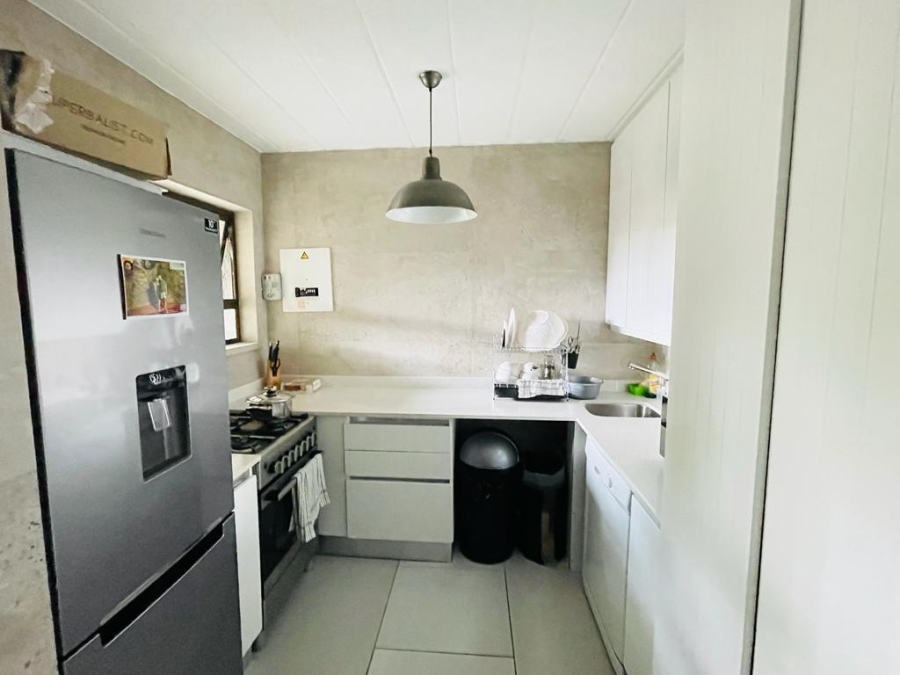 To Let 1 Bedroom Property for Rent in Parktown North Gauteng