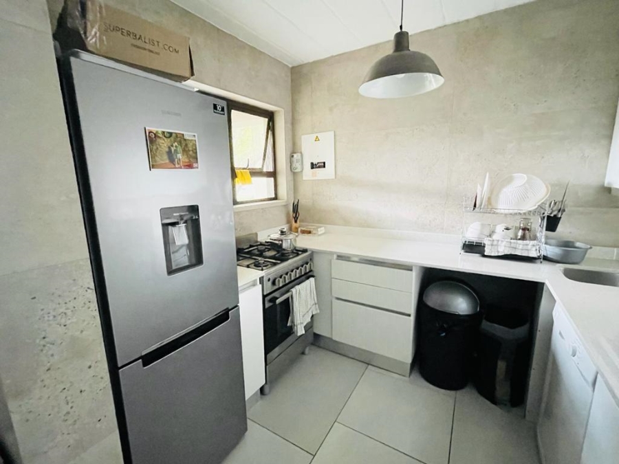 To Let 1 Bedroom Property for Rent in Parktown North Gauteng