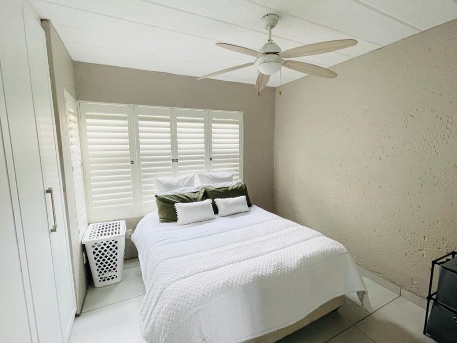 To Let 1 Bedroom Property for Rent in Parktown North Gauteng