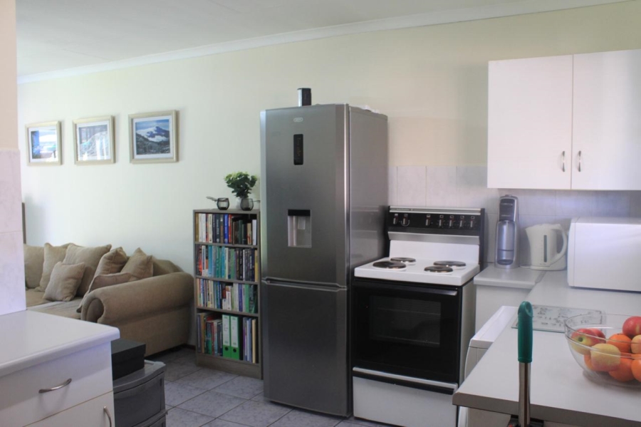 2 Bedroom Property for Sale in Bonaero Park Gauteng