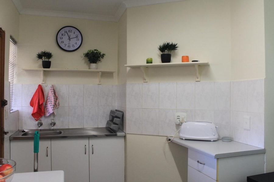 2 Bedroom Property for Sale in Bonaero Park Gauteng