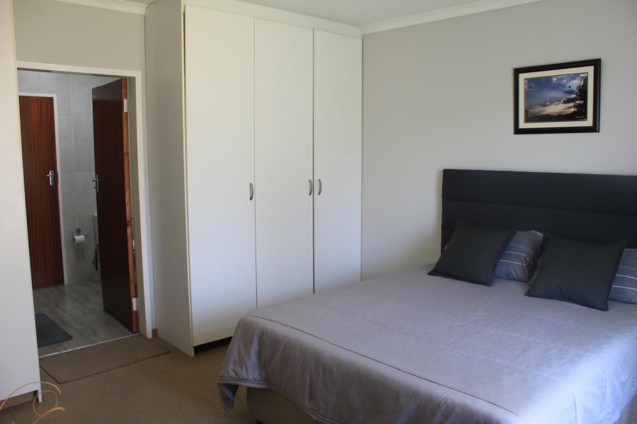 2 Bedroom Property for Sale in Bonaero Park Gauteng