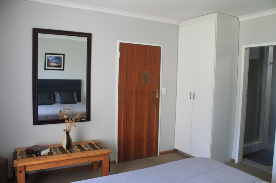 2 Bedroom Property for Sale in Bonaero Park Gauteng