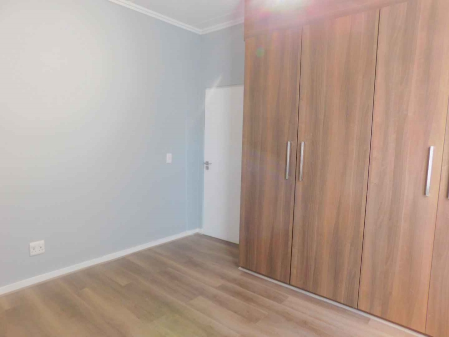 To Let 2 Bedroom Property for Rent in Bryanston Gauteng