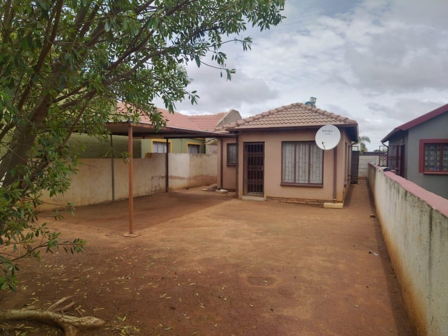 3 Bedroom Property for Sale in Soshanguve VV Gauteng