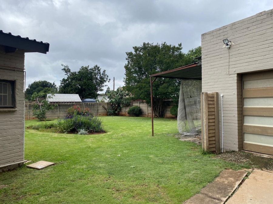 3 Bedroom Property for Sale in Birchleigh Gauteng