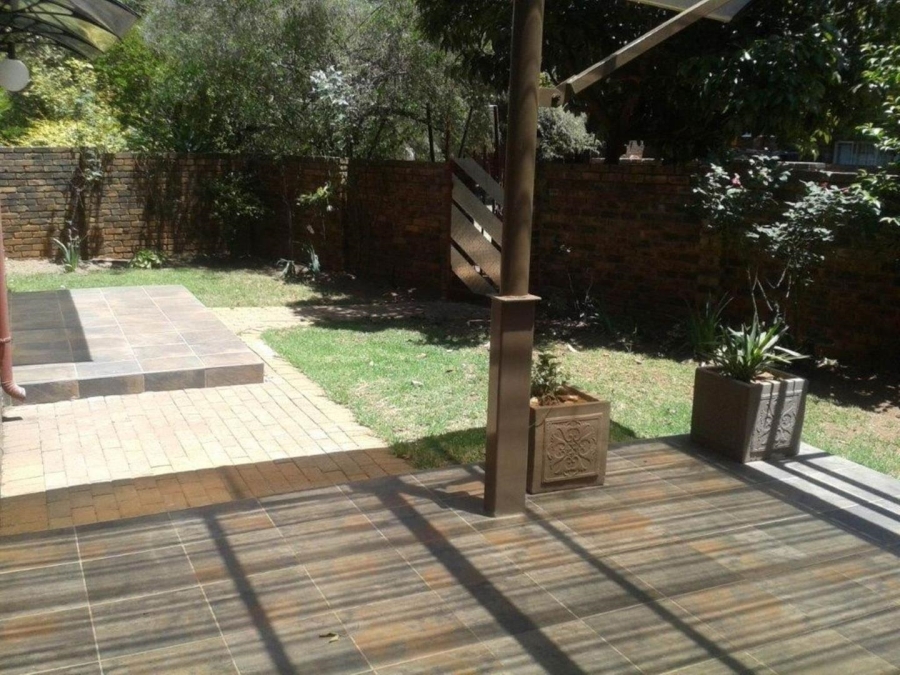 4 Bedroom Property for Sale in Birchleigh North Gauteng
