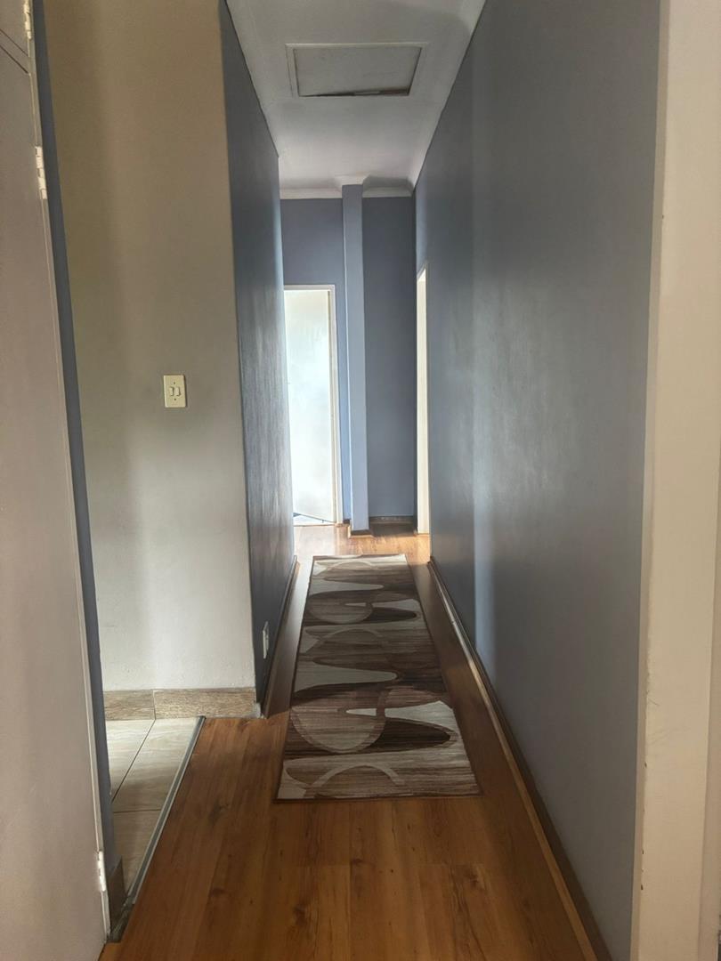 4 Bedroom Property for Sale in Birchleigh North Gauteng