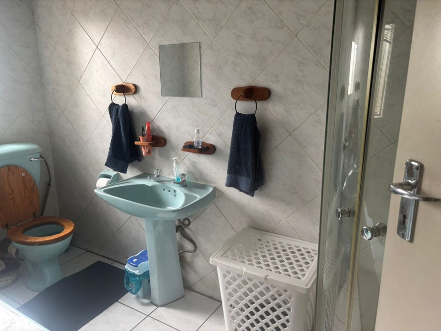 4 Bedroom Property for Sale in Birchleigh North Gauteng