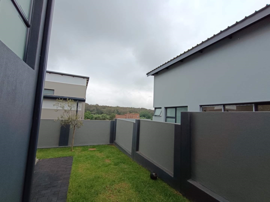 4 Bedroom Property for Sale in Fountainbrook Estate Gauteng