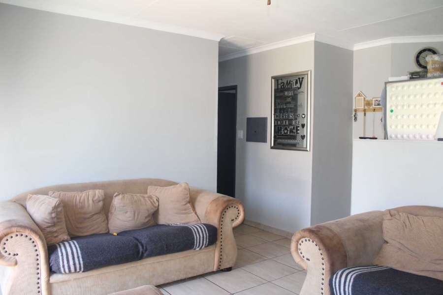 To Let 2 Bedroom Property for Rent in Hesteapark Gauteng