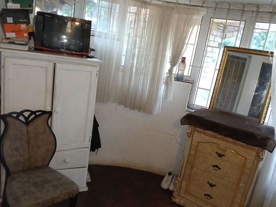 4 Bedroom Property for Sale in Crystal Park Gauteng