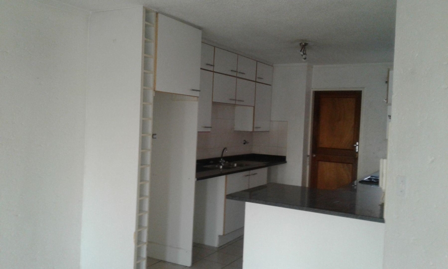 To Let 2 Bedroom Property for Rent in Craighall Park Gauteng